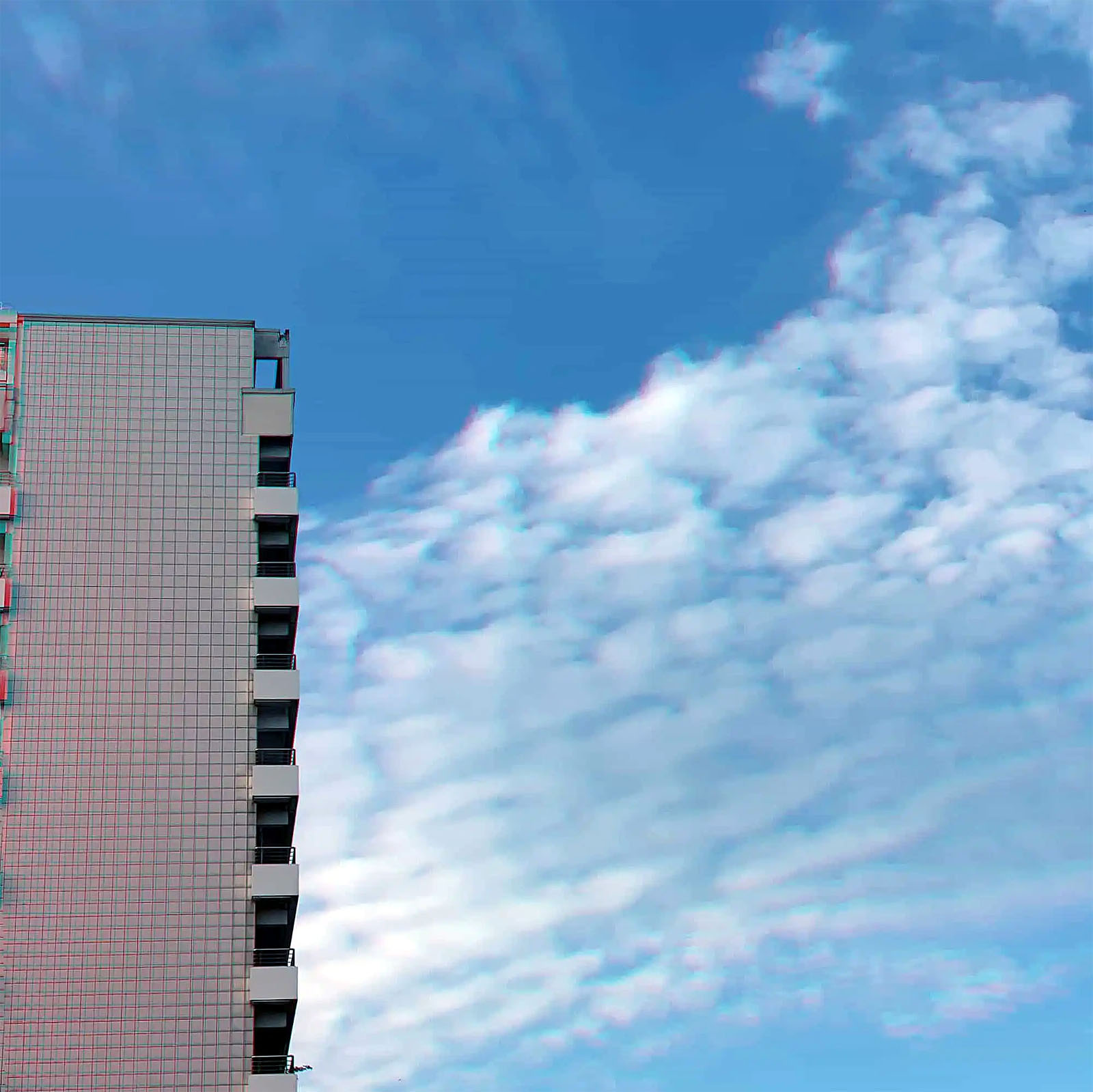 RC Anaglyphe 2020-19 »HOCHHAUS UND WOLKENHIMMEL«